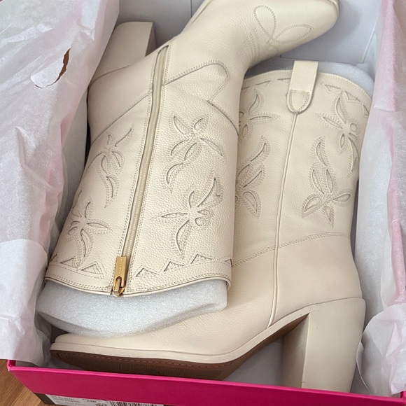 Vince Camuto NWT Alisah Square Toe Western Boot - Picture 11 of 11